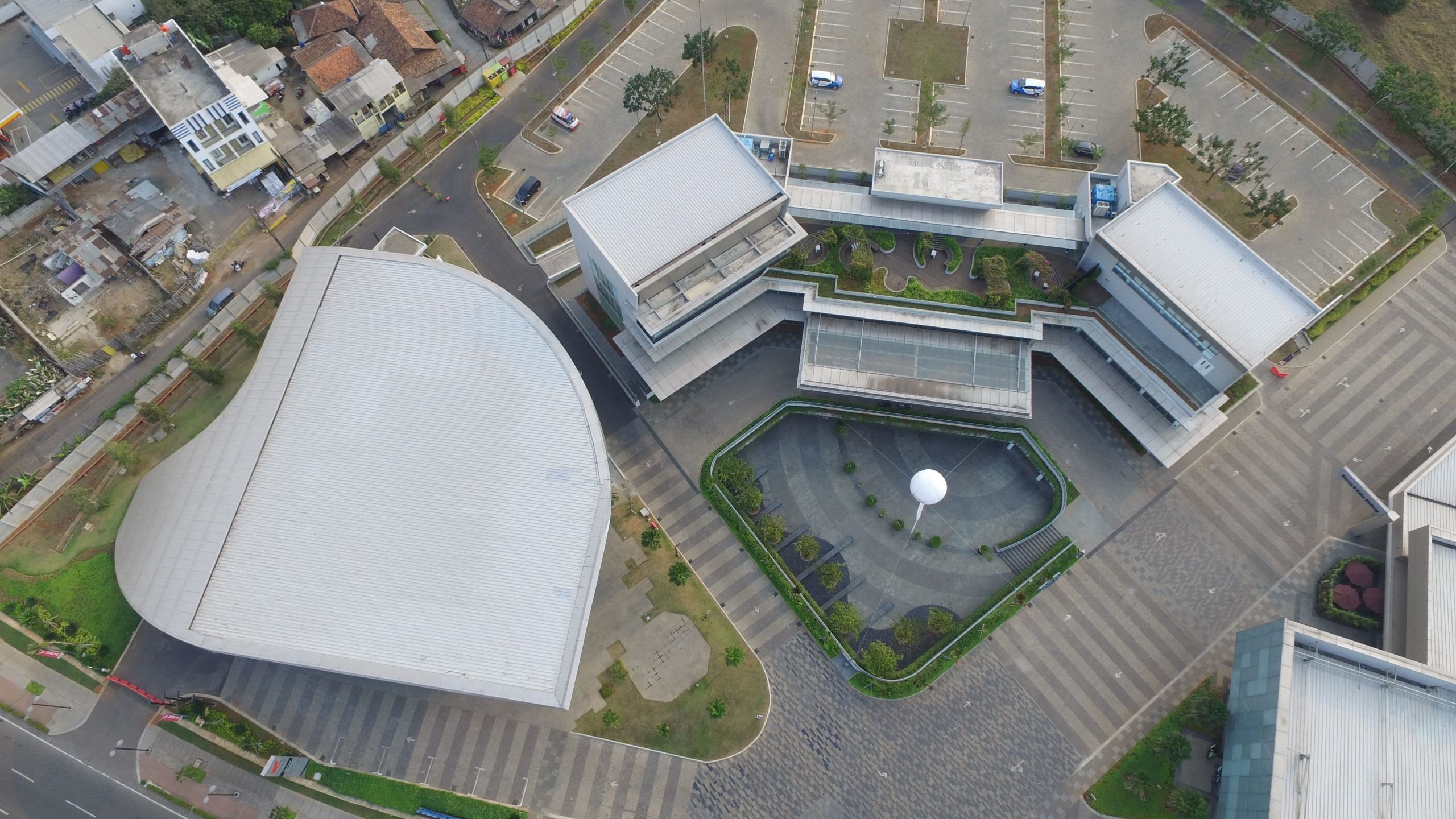 Astra Biz Center Serpong by Airmas Asri