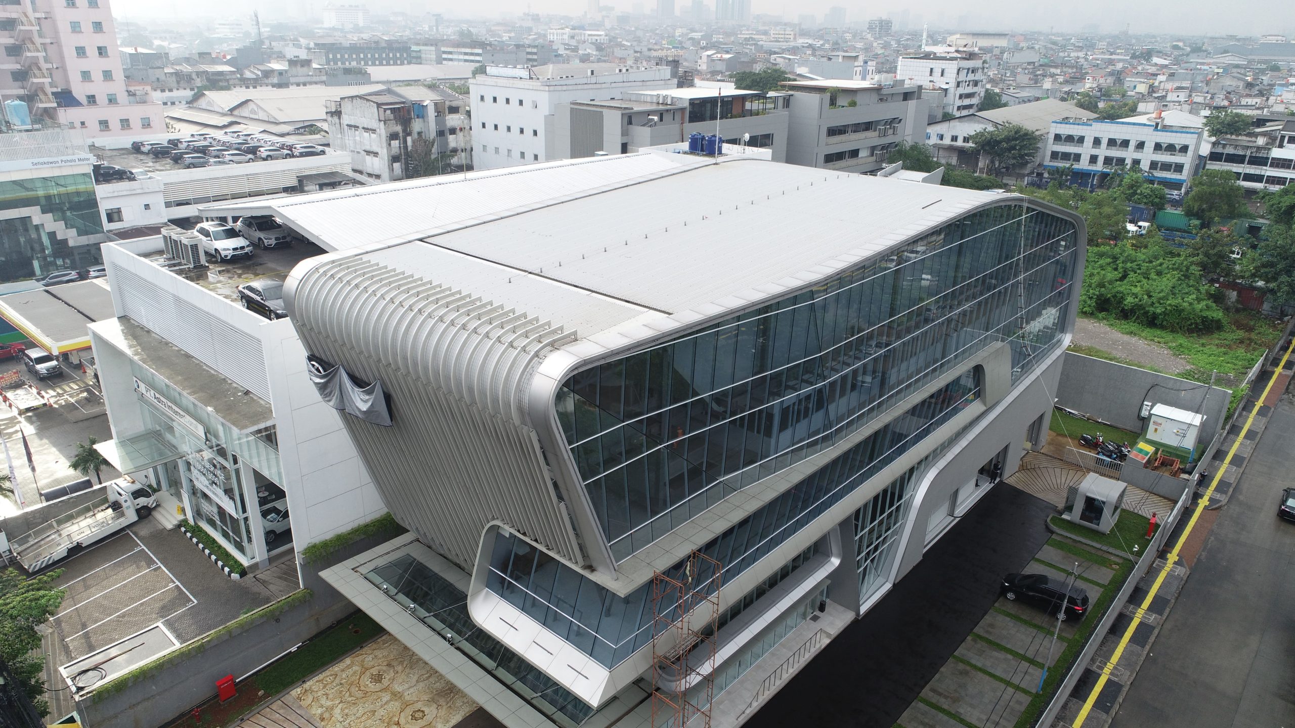 Lexus Gallery Pluit by Bias Tekno Art Kreasindo