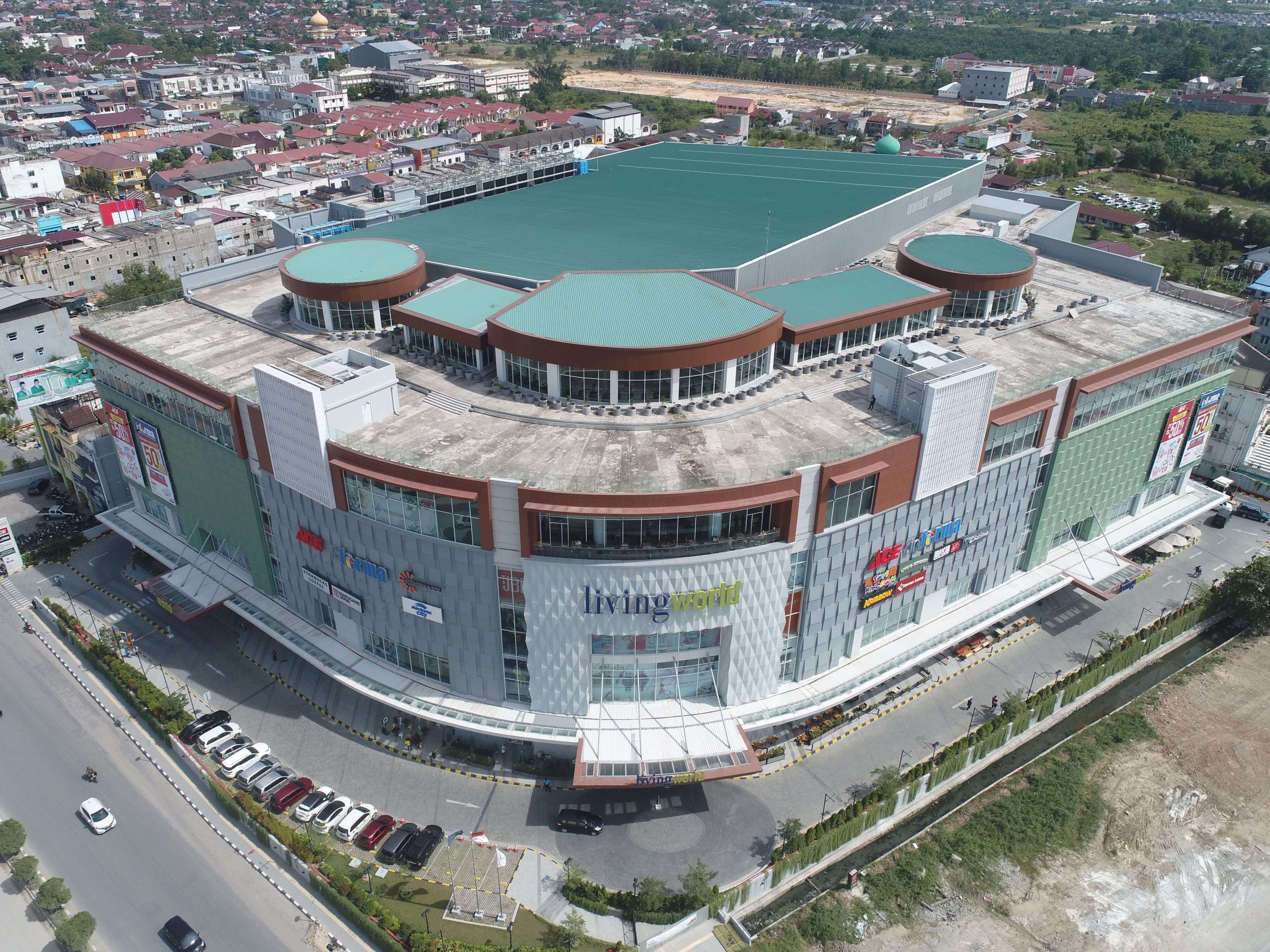 Living World Pekanbaru by (-)