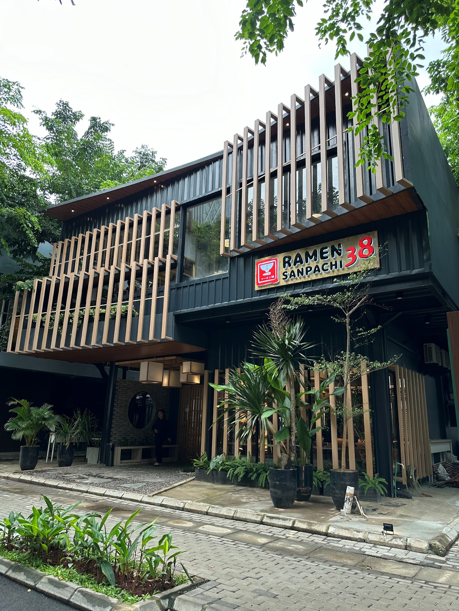 Ramen 38 Sanpachi by ARDS Studio (PT Global Akselerasi Service)