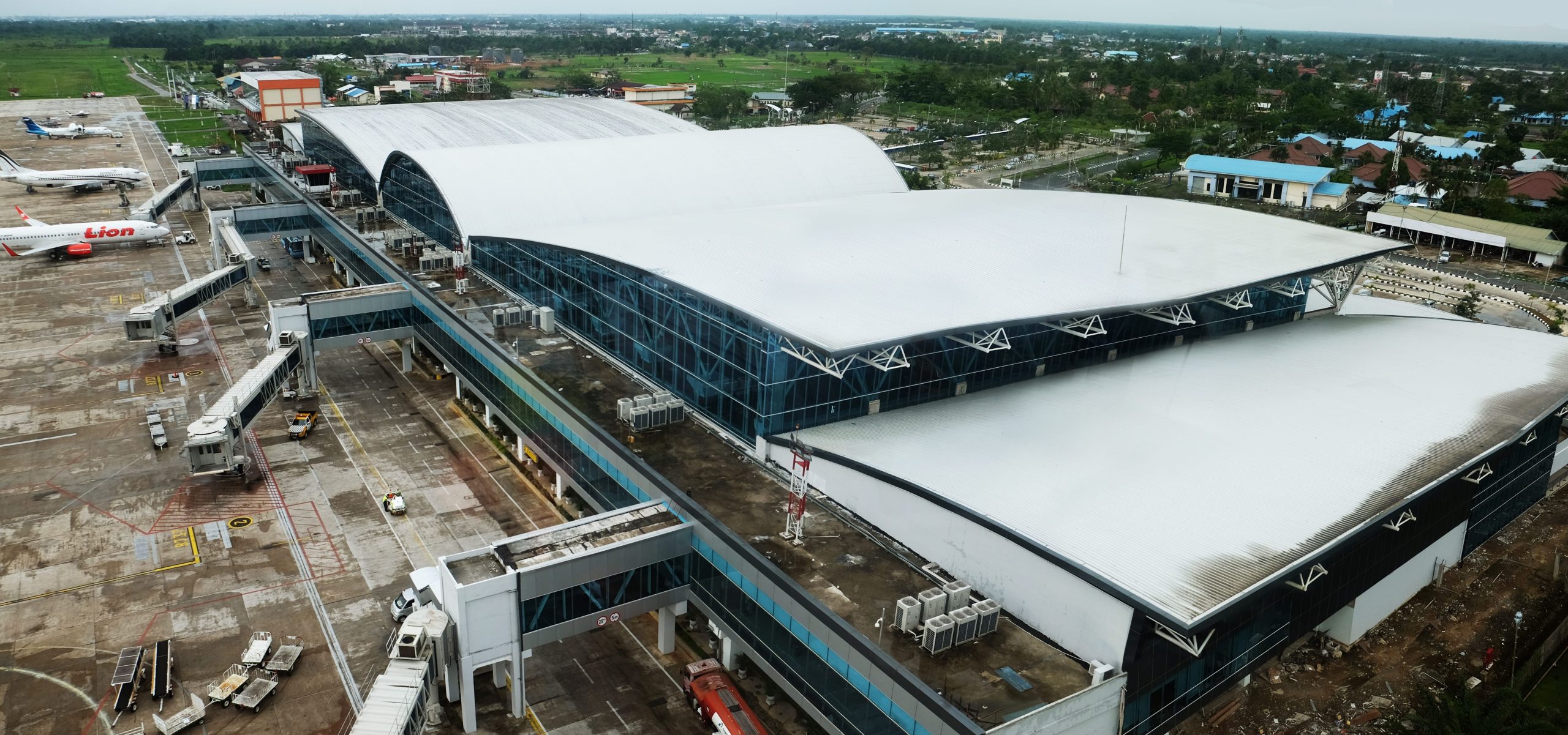Supadio Airport Terminal Pontianak by PT Laras Respati Utama
